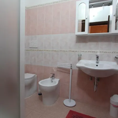 Da Donna Rosa 3* بونتيديرا